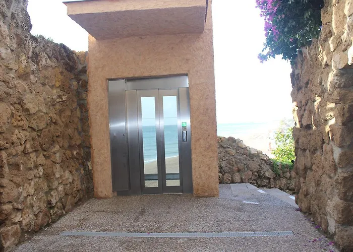 Castillo Santa Clara * Τορρεμολίνος